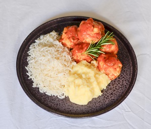 Almôndegas de Frango, Purê de Batatas e Arroz