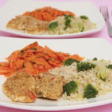 Frango ao Molho de Tomate Seco, Arroz Integral com Brócolis e Cenoura - Imagem 2