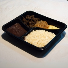 Íscas de Fígado Aceboladas, Purê de Batata, Arroz e Feijão - Imagem 2