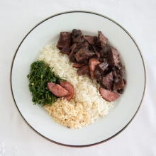 Feijoada, Couve à Mineira, Arroz e Farofa 